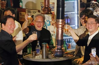 젠슨 황, 최태원 회장과 '2차 깐부회동'…이틀 만에 재회