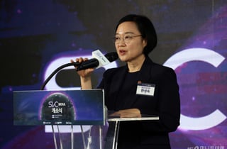 한성숙 총리 지명에… 與 "여성으로 두 번째, 환영" vs 野 "장식용"