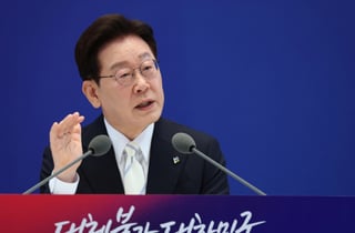 [속보]이재명 대통령 "투표용지 부족, 너무 안일...정부 요인들 모여 헌정시스템 문제 의견 들어볼 것"
