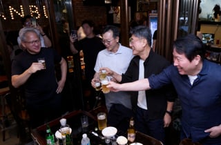 총수들 잇달아 만난 젠슨 황…방한 내내 '깐부 외교'