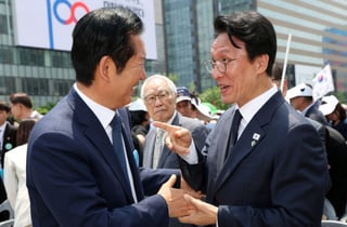 정청래 면전서 "실패한 지도부"… 與, 벌써부터 당권경쟁 모드