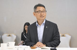정부, 삼전·SK하닉 등 만나 "즉시 환전 좀…" 수출기업에 SOS