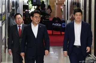 국힘 '대안과미래', 정점식에 "장동혁 사퇴·전면 재선거 철회 요구"