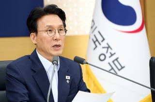 김민석 총리 "선관위 대오각성해야…합수본, 최대한 신속·엄정히 수사"