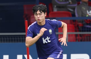 홍명보호 깜짝 발탁→기존 주전 부상→깜짝 선발 유력... '홍명보호 신데렐라' 이기혁, 월드컵 신스틸러 될까 [체코전 D-DAY]