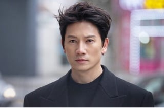 지성, 판사 다음은 불법 도박장 보스…'아파트'로 안방 귀환