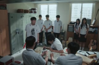 "우린 촉법인데~" 비웃는 학생들…'참교육' 속 그 장면, 현실에선?