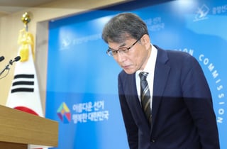 노태악 전 선관위원장 출국금지…'투표용지 부족 사태' 수사 속도