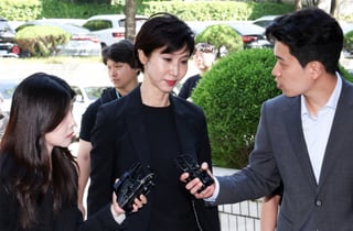 최태원·노소영, 2년 만에 법정에서 대면…15일 재산 분할 2차 조정