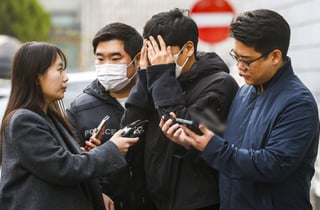 남의 집에 오물 뿌리고 "이 사람 짓"...복수 부추겨 번 돈, 몰수 가능할까