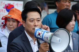 오세훈 당선도 걸렸는데…서울까지 소청한 장동혁, 비당권파 '반발'