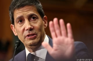 워시 첫 FOMC, 올 금리 전망 '인상' 선회?…레버리지 사상 최대 기술주 불안[오미주]