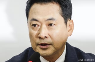 장동혁 왜 버티나…사퇴 순간 '패장' 낙인, 버티면 당권 지렛대