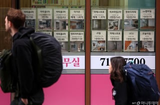 "아파트 사긴 글렀다" 수도권 오피스텔 몰리더니…신고가 속출