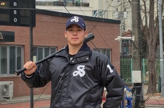 'ML 23억 제안도 거절' 서울고 김지우, '2순위' 두산이 웃는다... "韓 야구팬에 인정받는 게 순서" 하현승 이어 KBO 도전 선언