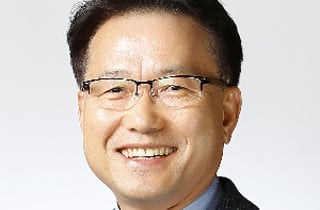 퇴직은 했지만 은퇴는 없다…전주농진회 초대 회장에 이규성
