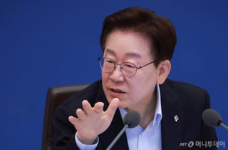 李대통령 "청년 세대, 가장 큰 소외자들…속도있게 정책 추진하라"