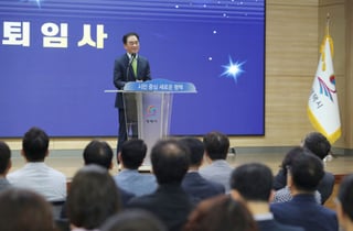 'GRDP 경기도 3위' 이끈 정장선, 8년 임기 마침표…"위대한 평택 응원"