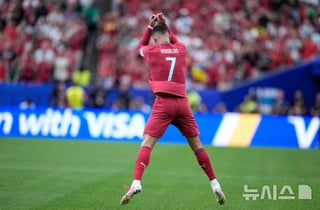 41세 호날두 드디어 폭발…멀티골 기록, 사상 첫 6개 대회 연속 득점