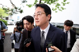 '내란 가담 의혹' 심우정 전 검찰총장 종합특검 출석…묵묵부답