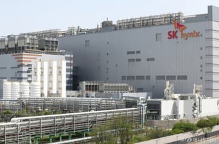 나스닥 가는 SK하이닉스, 도약과 리스크 동시에