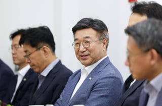 윤호중 장관, 부산 어선 전복 사고 긴급지시…"2차 사고도 막아야"