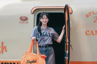 '흥행·불매' 모두 2030女 손에 …'유통 컬래버 시장' 큰손