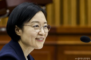한성숙, 집 헐값에 넘겼는데…野 "권력의 마귀"