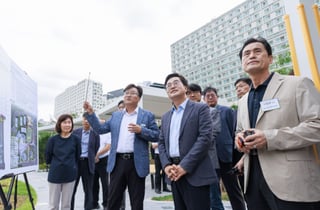 도청 앞 도심 속 3만㎡ 오아시스…김동연 '경기정원' 개방 앞두고 점검