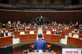 [기자수첩]싸우는 야당, 사라진 영향력