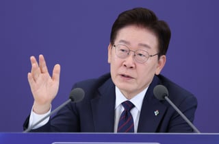 이재명 대통령 지지율 6주째 하락 '46.5%'…부정평가 '49.5%'