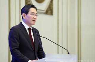 이재용 삼성회장 "AI 반도체 경쟁 속도전, 용인 산단 투자 앞당길 것"