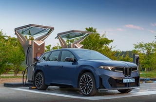 8분 30초만에 충전…BMW, 국내 첫 '400㎾ 초급속 충전기' 설치