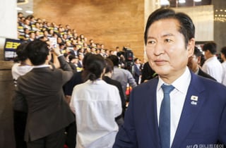 정청래 "적통 논쟁 그만…DJ·盧·文 존경·사랑, 李는 동지·전우"