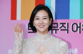 장윤정 전재산 날린 친모가 또...딸 이름 팔아 '투자 사기' 의혹
