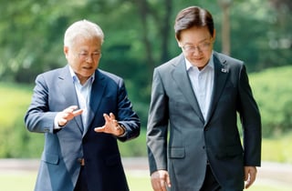 [속보]文, 이 대통령에 "내란 종식 빠른 시일 내에 해내…아주 큰 업적"