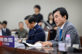 안규백 "사관학교 개혁 시급…軍 미래 장담할 수 없어"(종합)