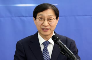 국민연금 74조 매도 폭탄?..."올랐다고 바로 파는 기관 아냐" 이사장 반박