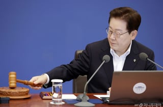 [속보]李대통령 "3대 메가프로젝트, 지방 시혜 아닌 4차 산업혁명 승자되는 유일한 길"