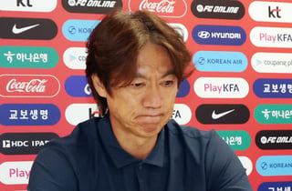 홍명보, 청문회 부른다는데 돌연 미국행...."언제 돌아올지 몰라"