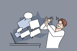 현직 시의원이 전 연인 사생활 사진 유포·협박…검찰 송치