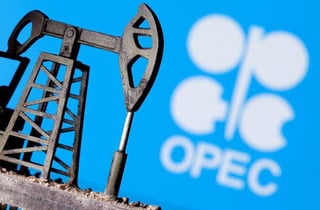 OPEC+ 7개국, 산유량 5개월 연속 증산 합의…"내년 공급과잉 온다"