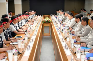 현대차 노사 내일 막판 재교섭 나선다..노조, 특근 거부로 압박