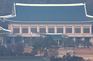 청와대, '5·18 성역' 발언 논란 이병태에 '사퇴 권고'