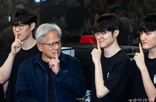 젠슨 황이 치켜세운 e스포츠 종주국…'스타 레전드'는 개인방송서 버틴다