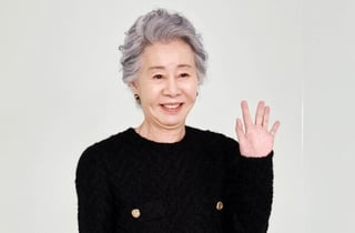 '성난사람들2' 윤여정, 에미상 후보..오스카 이어 역사 쓸까