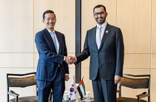 김동관 한화 부회장, 알 자베르 UAE 장관과 회동