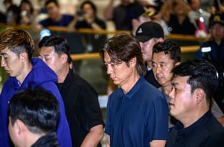 홍명보 감독 수사 속도…경찰, 선임 당시 전력강화위원 줄소환