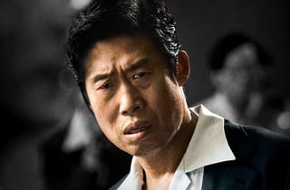 '암살자(들)' 유해진 박해일 이민호, 영부인 저격사건  목격자 3인 캐릭터 포스터 공개