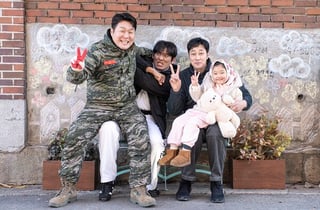 '김부장' 소지섭 최대훈 윤경호, 안경 안 쓴 아빠들의 리즈시절 공개